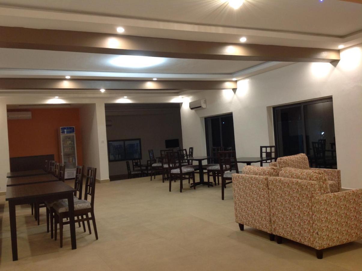 Adis Hotels Prime Ibadan Extérieur photo