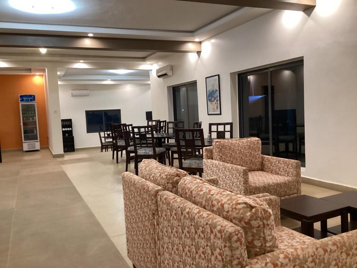 Adis Hotels Prime Ibadan Extérieur photo