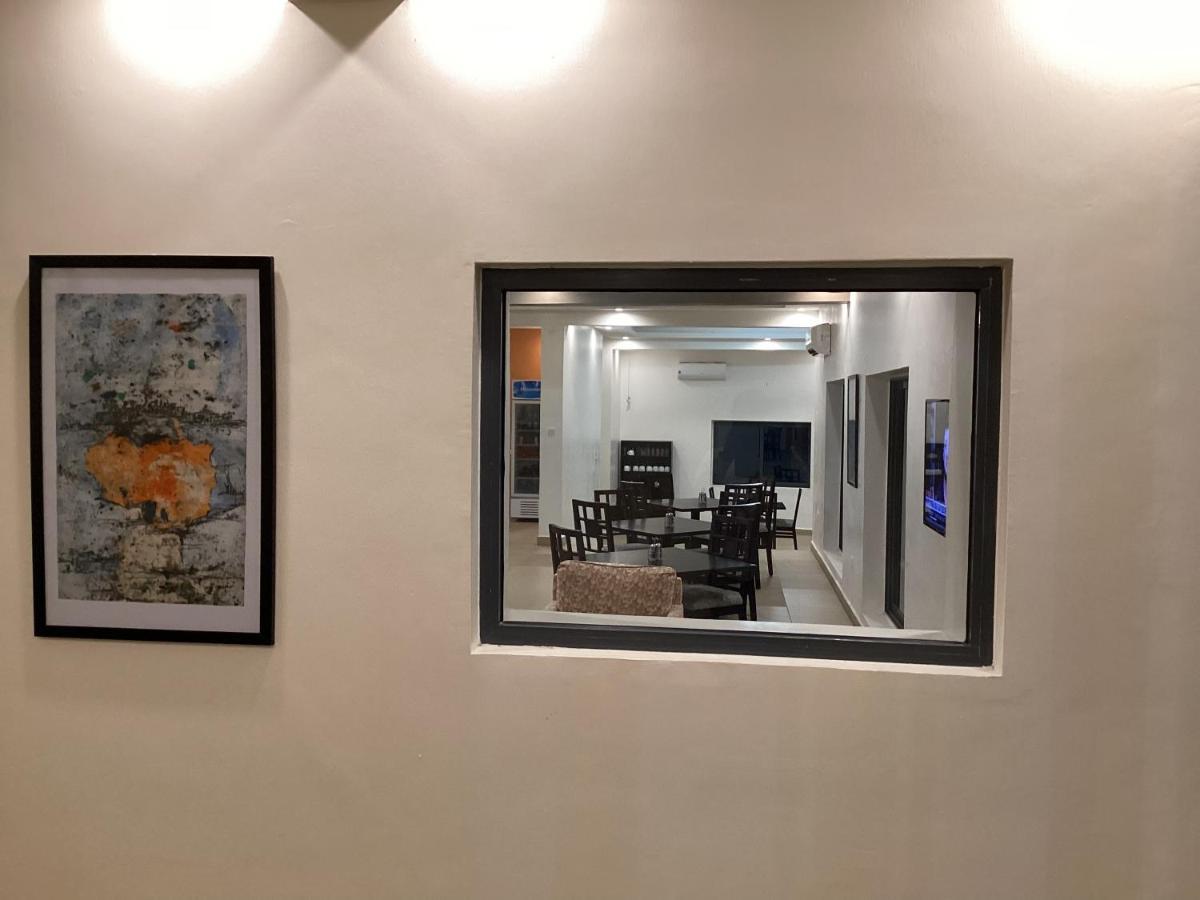 Adis Hotels Prime Ibadan Extérieur photo