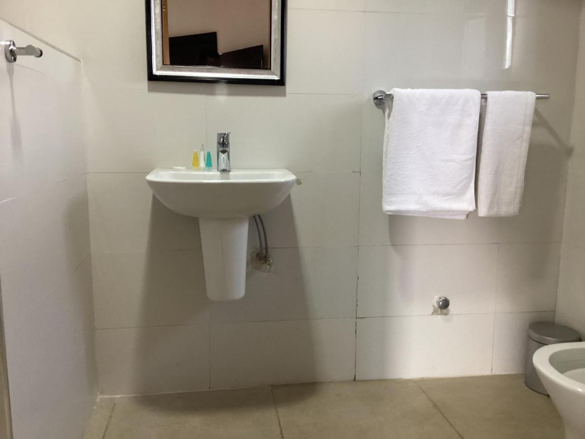 Adis Hotels Prime Ibadan Extérieur photo