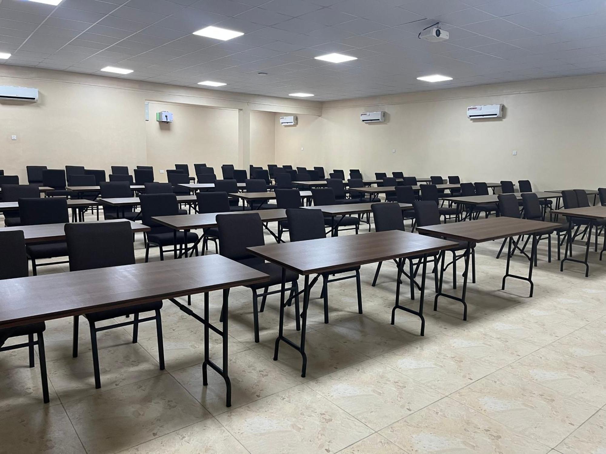 Adis Hotels Prime Ibadan Extérieur photo