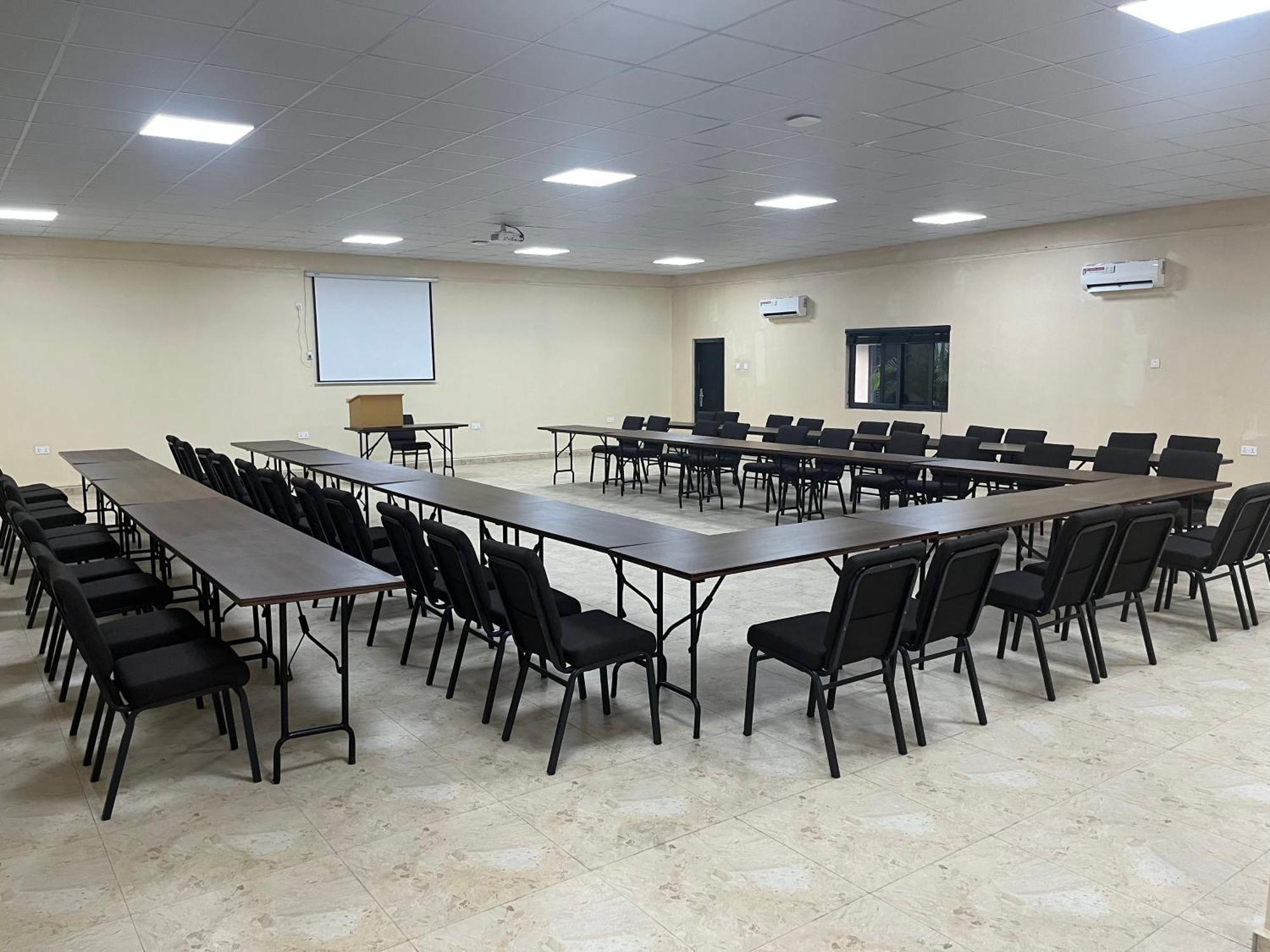 Adis Hotels Prime Ibadan Extérieur photo