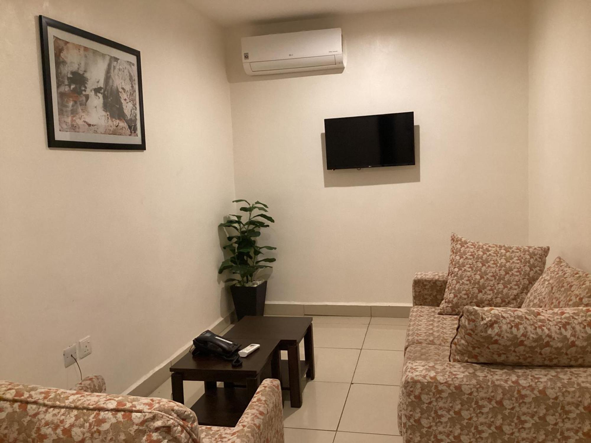Adis Hotels Prime Ibadan Extérieur photo