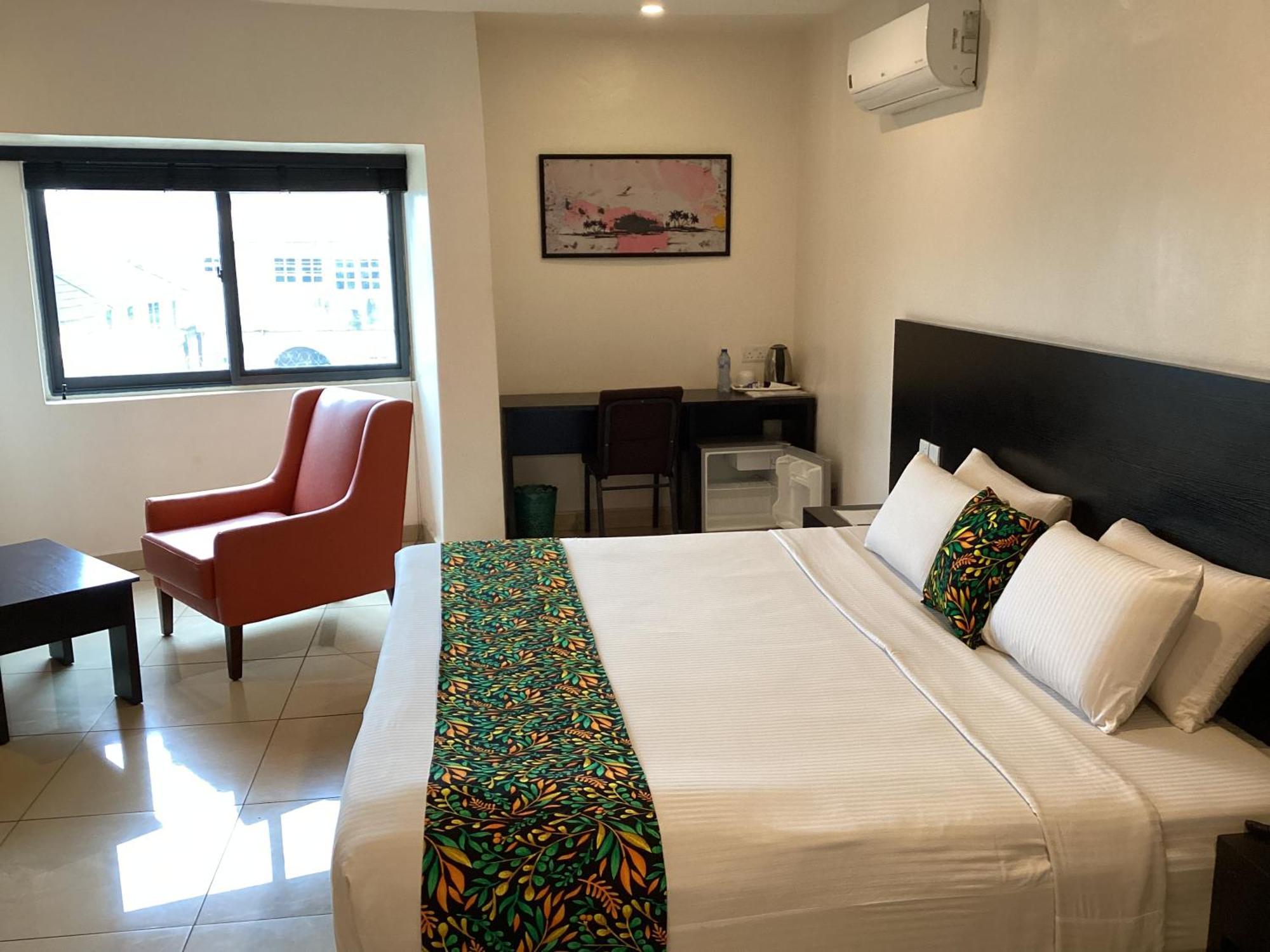 Adis Hotels Prime Ibadan Extérieur photo