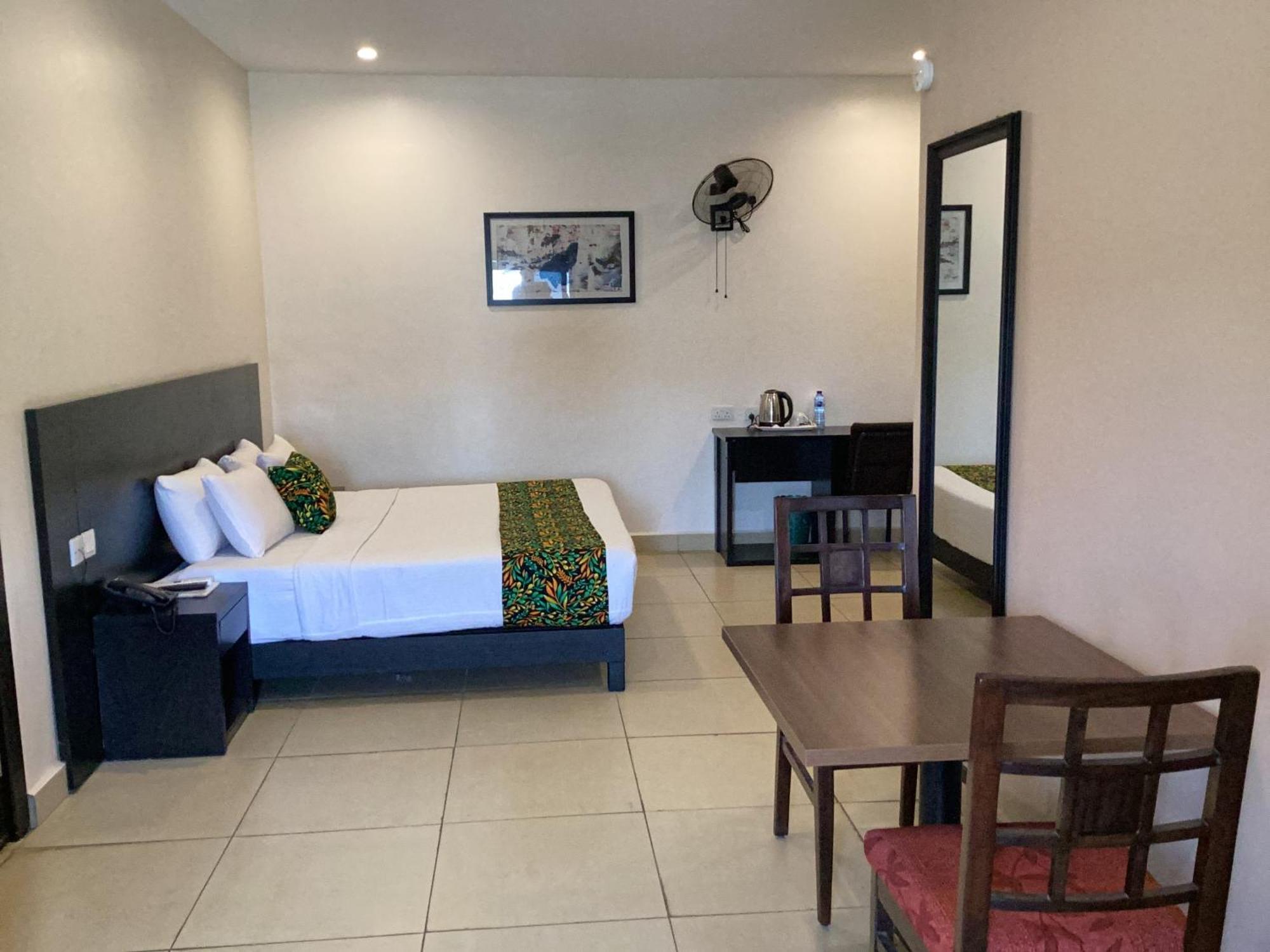Adis Hotels Prime Ibadan Extérieur photo