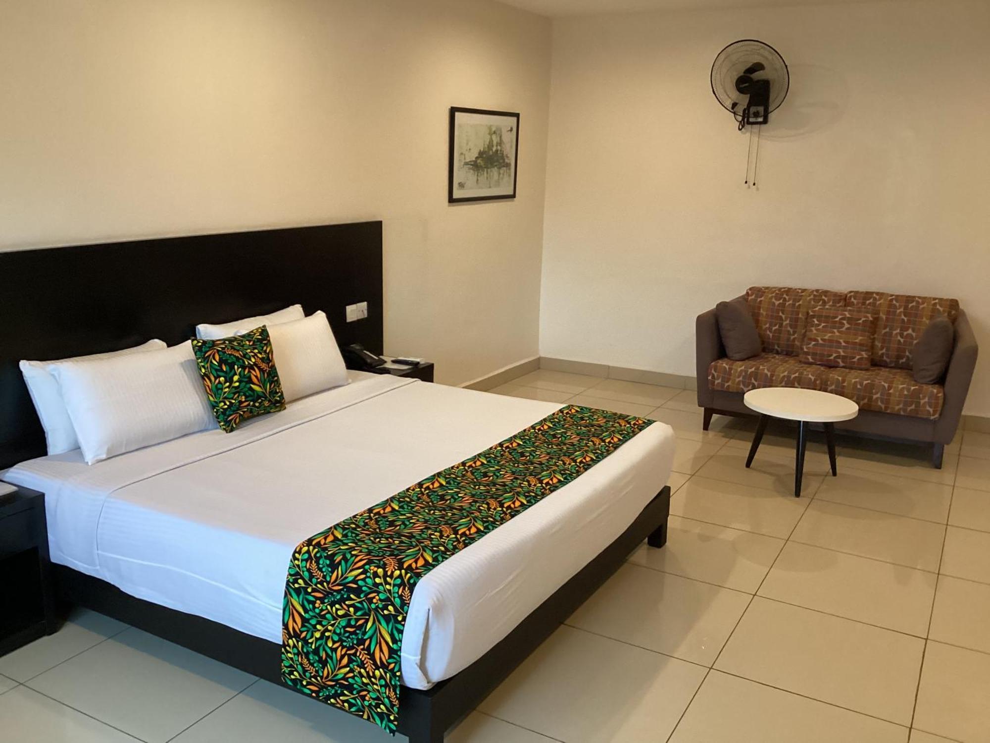 Adis Hotels Prime Ibadan Extérieur photo