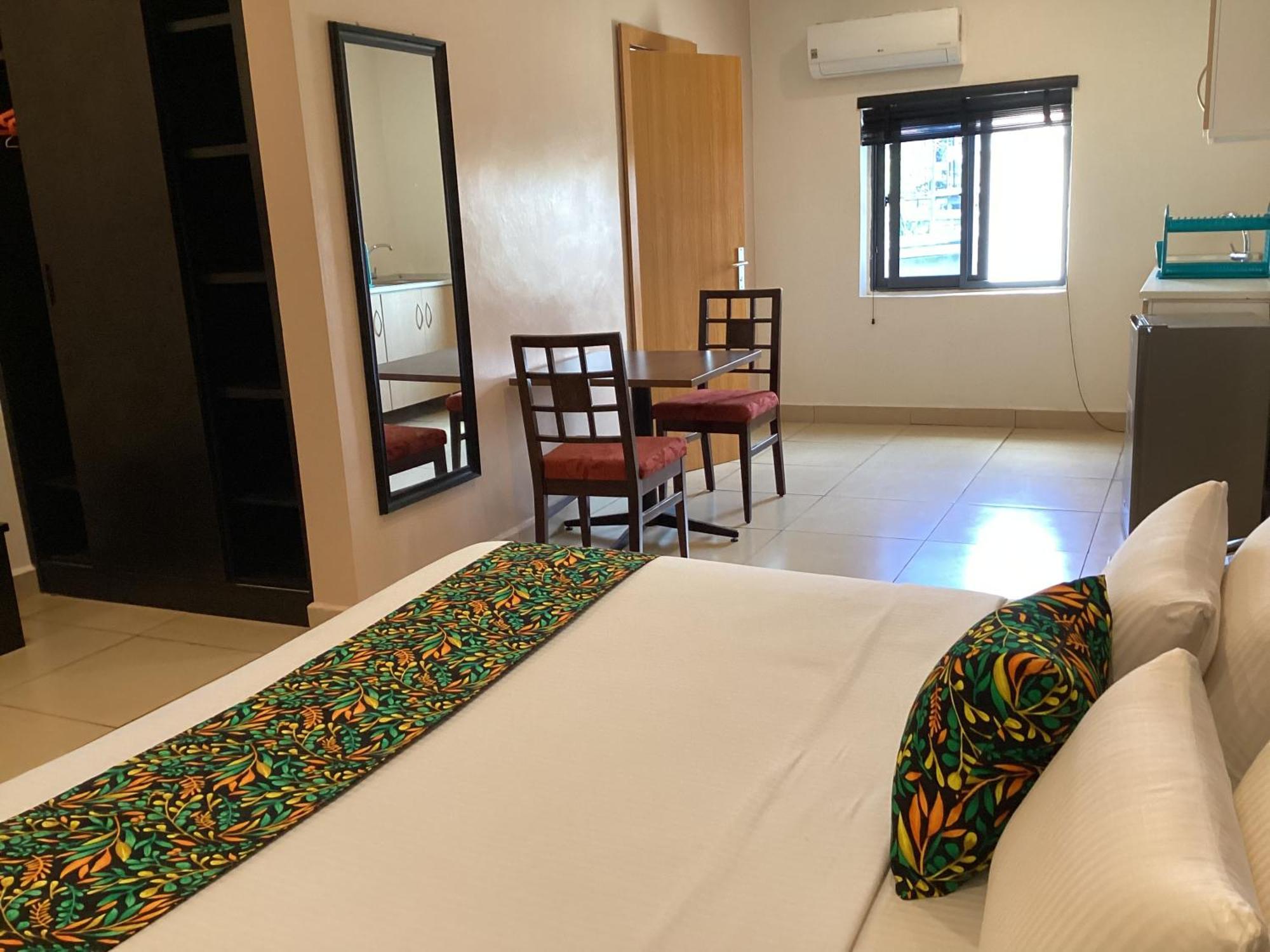 Adis Hotels Prime Ibadan Extérieur photo