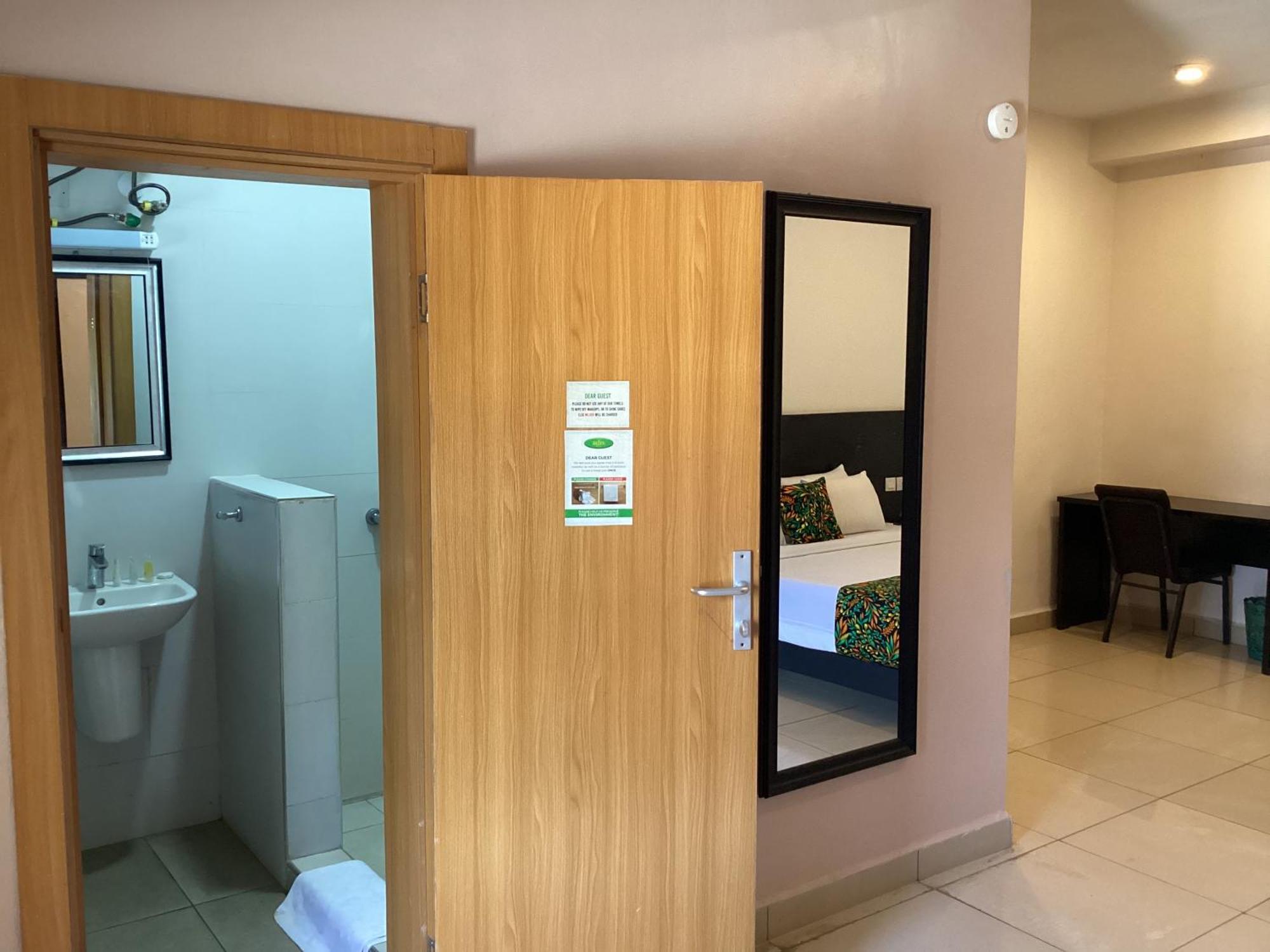 Adis Hotels Prime Ibadan Extérieur photo