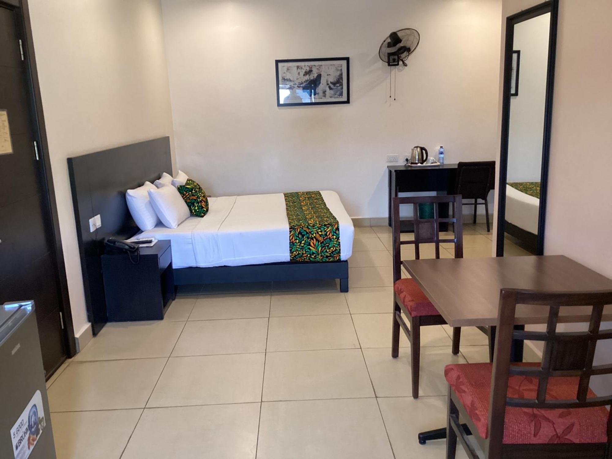 Adis Hotels Prime Ibadan Extérieur photo