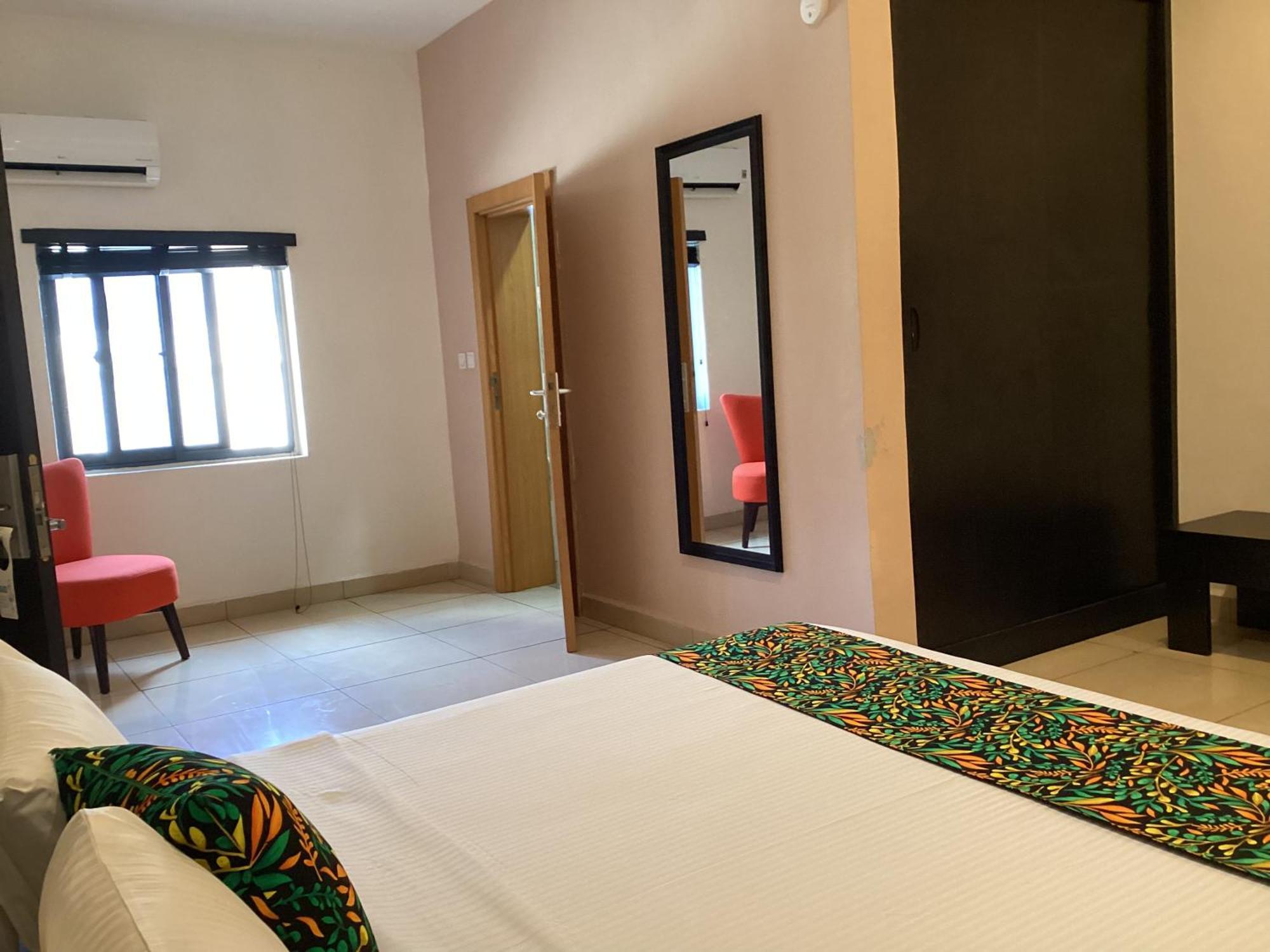 Adis Hotels Prime Ibadan Extérieur photo